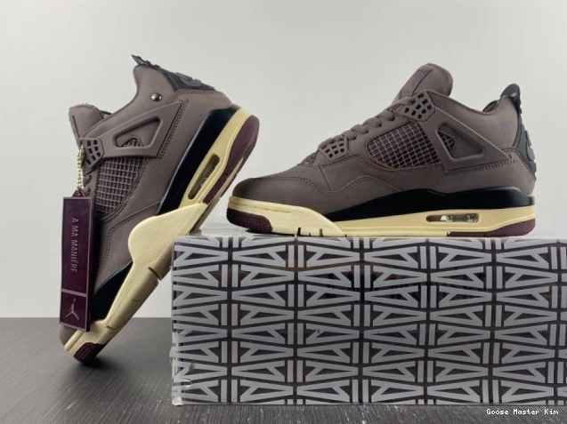 JORDAN AIR ORE MANIERE MA A DV6773-220 RETRO 4 VIOLET 0708